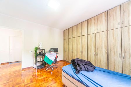 Casa para alugar com 600m², 3 quartos e 4 vagas Casa para alugar com 600m², 3 quartos e 4 vagasQuarto 2