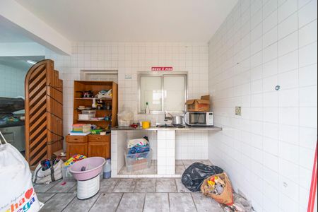 Casa para alugar com 600m², 3 quartos e 4 vagas Casa para alugar com 600m², 3 quartos e 4 vagasCozinha Fundos