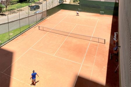 Apartamento à venda com 77m², 2 quartos e 2 vagasÁrea comum - Quadra de Tênis