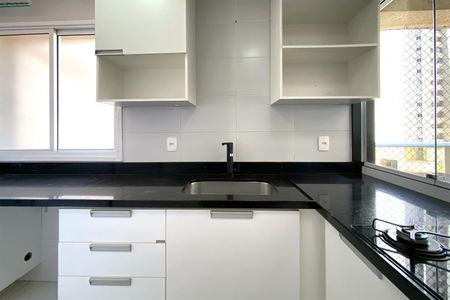 Apartamento à venda com 77m², 2 quartos e 2 vagasCozinha