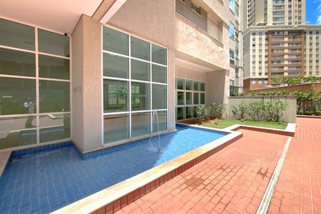 Apartamento à venda com 77m², 2 quartos e 2 vagasÁrea comum - Entrada