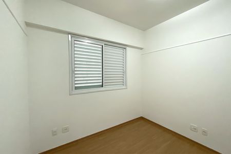 Apartamento à venda com 77m², 2 quartos e 2 vagasQuarto 2