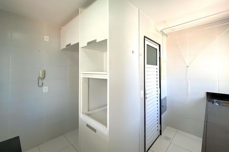 Apartamento à venda com 77m², 2 quartos e 2 vagasCozinha