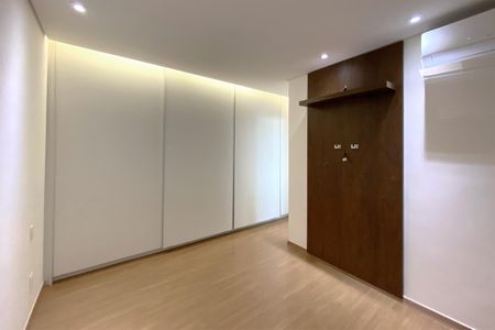 Apartamento à venda com 77m², 2 quartos e 2 vagasSuite 1