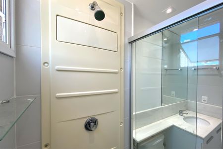 Apartamento à venda com 77m², 2 quartos e 2 vagasBanheiro