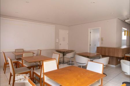 Apartamento à venda com 47m², 2 quartos e 1 vaga Apartamento à venda com 47m², 2 quartos e 1 vagaSalão de festas