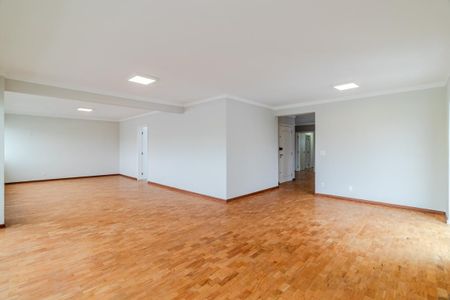Apartamento à venda com 216m², 3 quartos e 4 vagasSala
