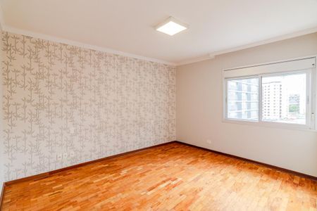 Apartamento à venda com 216m², 3 quartos e 4 vagasSuíte