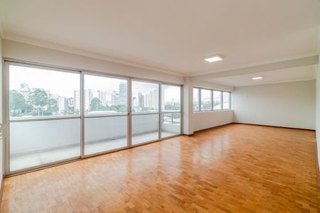Sala de apartamento à venda com 3 quartos, 216m² em Moema, São Paulo