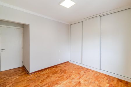 Apartamento à venda com 216m², 3 quartos e 4 vagasQuarto 2