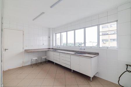 Apartamento à venda com 216m², 3 quartos e 4 vagasCozinha