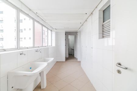 Apartamento à venda com 216m², 3 quartos e 4 vagasÁrea de Serviço