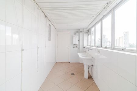 Apartamento à venda com 216m², 3 quartos e 4 vagasÁrea de Serviço