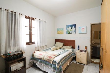 Casa para alugar com 300m², 3 quartos e 5 vagas Casa para alugar com 300m², 3 quartos e 5 vagasSuíte