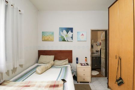 Casa para alugar com 300m², 3 quartos e 5 vagas Casa para alugar com 300m², 3 quartos e 5 vagasSuíte