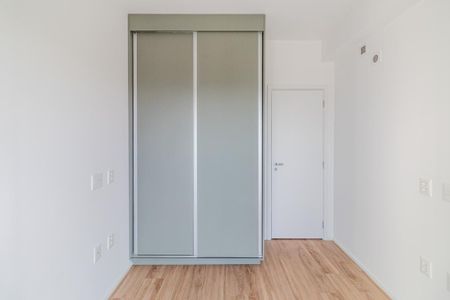 Apartamento para alugar com 71m², 2 quartos e 1 vagaQuarto