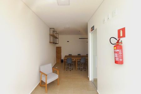 Apartamento à venda com 54m², 2 quartos e 1 vaga Apartamento à venda com 54m², 2 quartos e 1 vagaÁrea comum - Salão de festas