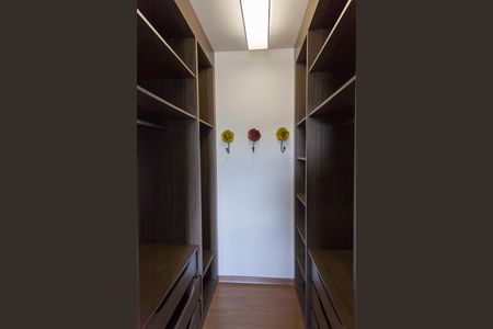 Apartamento à venda com 85m², 3 quartos e 2 vagasCloset da suíte