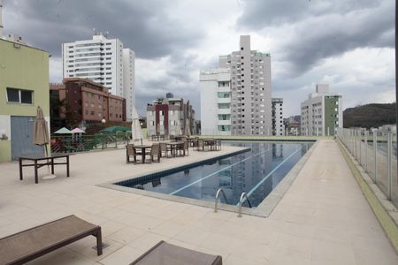 Apartamento à venda com 85m², 3 quartos e 2 vagasÁrea comum - Piscina