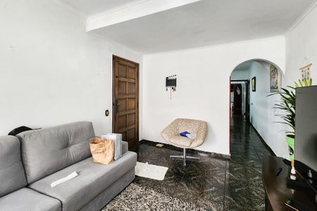 Casa à venda com 154m², 4 quartos e 2 vagasSala