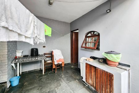 Casa à venda com 154m², 4 quartos e 2 vagasÁrea