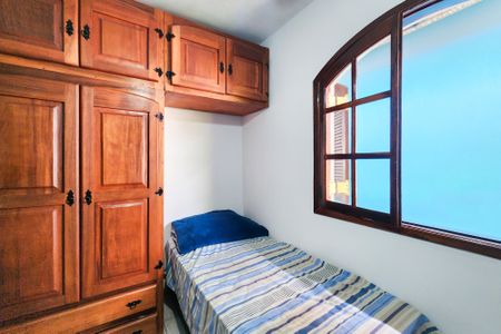 Casa à venda com 154m², 4 quartos e 2 vagasQuarto 2