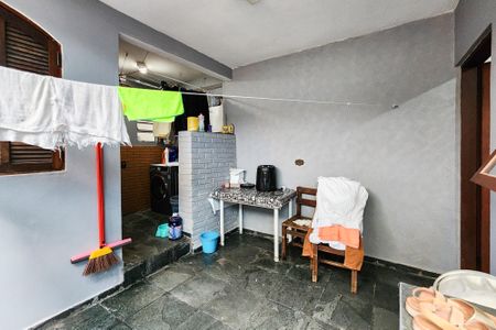 Casa à venda com 154m², 4 quartos e 2 vagasÁrea de Serviço