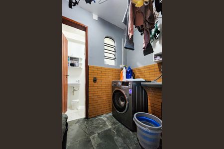Casa à venda com 154m², 4 quartos e 2 vagasÁrea de Serviço