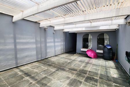 Casa à venda com 154m², 4 quartos e 2 vagasGaragem