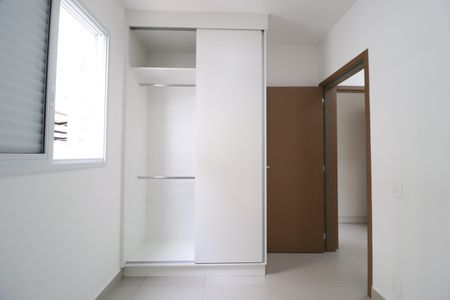 Apartamento para alugar com 55m², 2 quartos e 1 vagaQuarto