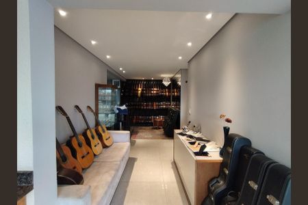 Apartamento à venda com 98m², 2 quartos e 1 vaga Apartamento à venda com 98m², 2 quartos e 1 vagaSala