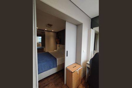 Apartamento à venda com 98m², 2 quartos e 1 vaga Apartamento à venda com 98m², 2 quartos e 1 vagaCloset