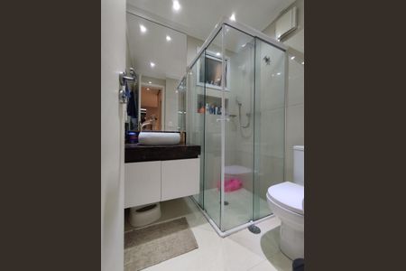 Apartamento à venda com 98m², 2 quartos e 1 vaga Apartamento à venda com 98m², 2 quartos e 1 vagaBanheiro Social