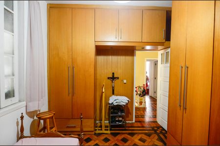 Casa à venda com 200m², 7 quartos e 4 vagasQuarto 2