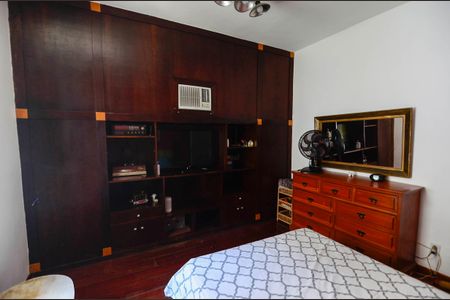 Casa à venda com 200m², 7 quartos e 4 vagasQuarto 4