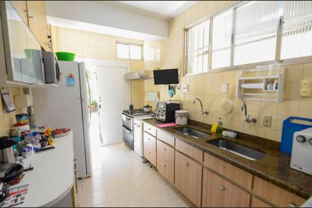 Casa à venda com 200m², 7 quartos e 4 vagasCozinha