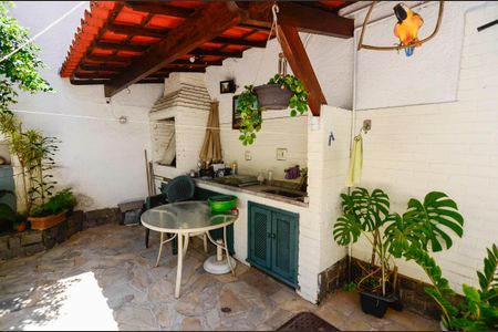 Casa à venda com 200m², 7 quartos e 4 vagasÁrea de Serviço