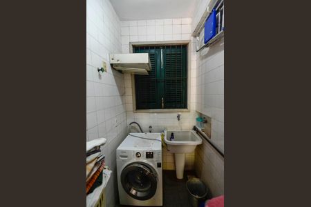 Casa à venda com 200m², 7 quartos e 4 vagasÁrea de Serviço