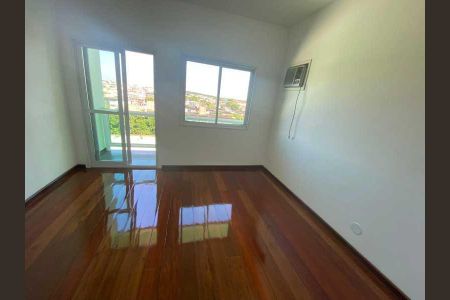 Casa à venda com 4 quartos, 223m² em Portuguesa, Rio de Janeiro