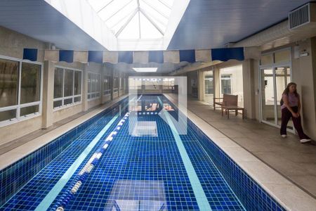 Apartamento à venda com 96m², 2 quartos e 2 vagas Apartamento à venda com 96m², 2 quartos e 2 vagasPiscina Coberta