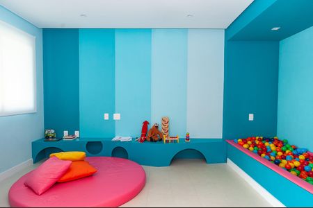 Apartamento para alugar com 37m², 1 quarto e sem vaga Apartamento para alugar com 37m², 1 quarto e sem vagaÁrea Comum - Brinquedoteca