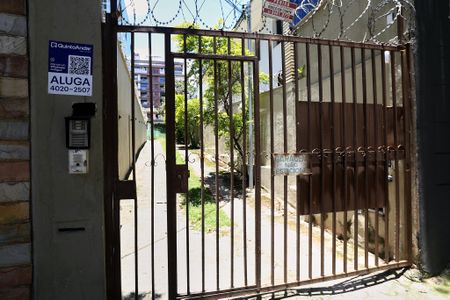 Casa para alugar com 92m², 3 quartos e 1 vagaFachada com Plaquinha