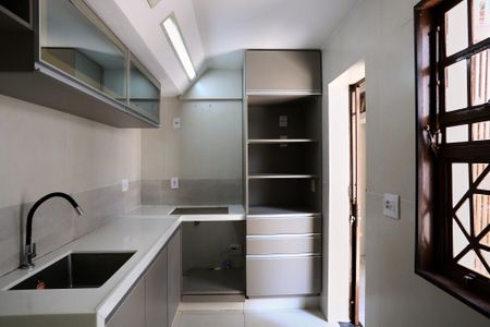 Casa para alugar com 92m², 3 quartos e 1 vagaCozinha