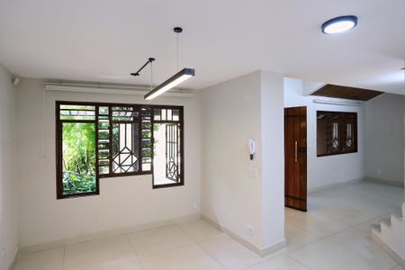 Sala de Jantar de casa para alugar com 3 quartos, 92m² em Santa Efigênia, Belo Horizonte