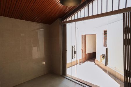Casa para alugar com 92m², 3 quartos e 1 vagaÁrea de Serviço