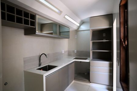 Casa para alugar com 92m², 3 quartos e 1 vagaCozinha
