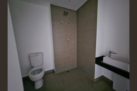 Banheiro de kitnet/studio à venda com 1 quarto, 24m² em Brooklin, São Paulo