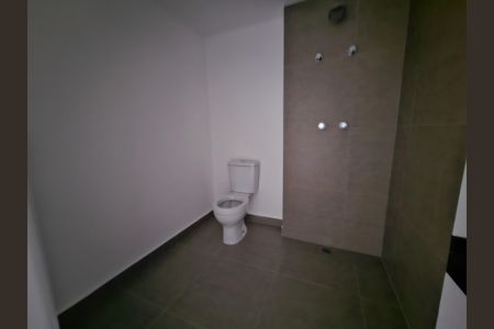 Banheiro de kitnet/studio à venda com 1 quarto, 24m² em Brooklin, São Paulo