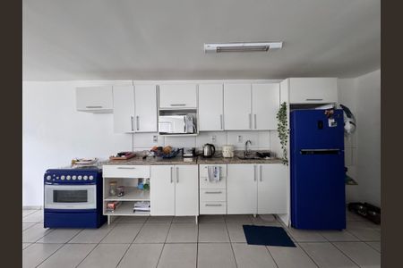 Casa para alugar com 150m², 2 quartos e 2 vagasCozinha