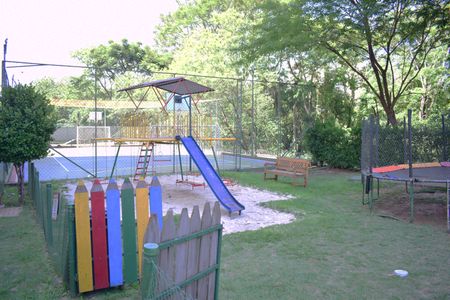 Apartamento para alugar com 128m², 4 quartos e 2 vagasÁrea comum - Playground